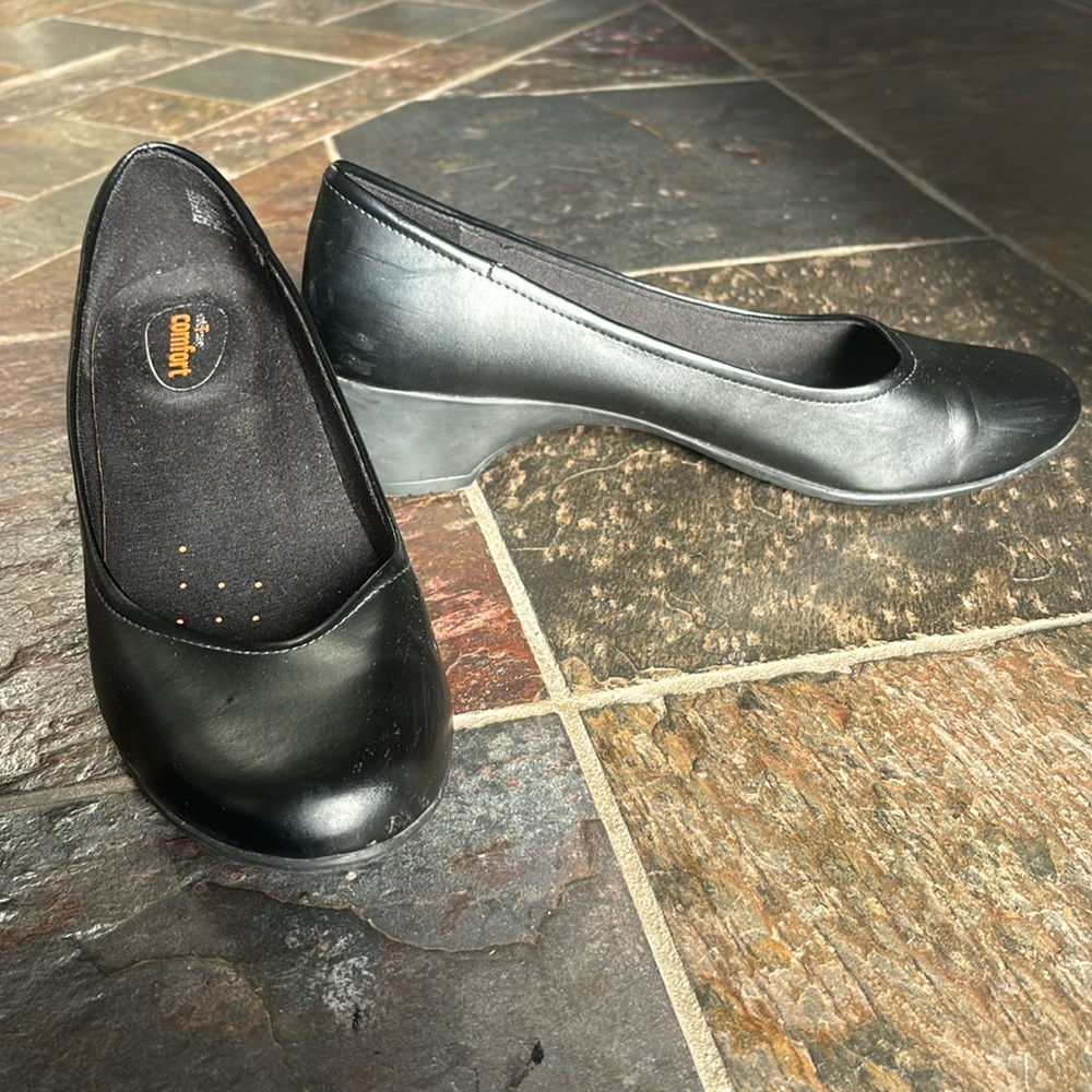 Safe-T-Step wedge heels